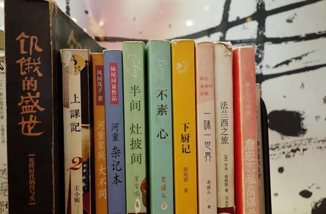 来茶颜悦色就单单为了喝一杯奶茶?